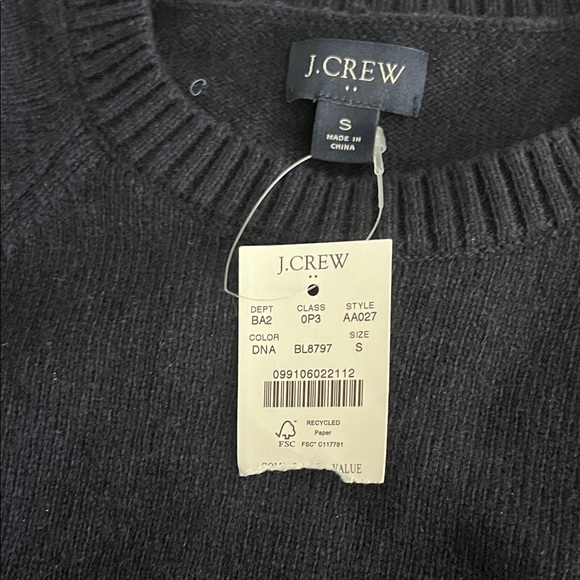 J. Crew Men's Dark Blue Crewneck Sweater - Picture 2 of 2